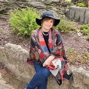 Meet your Posher, Jacqueline